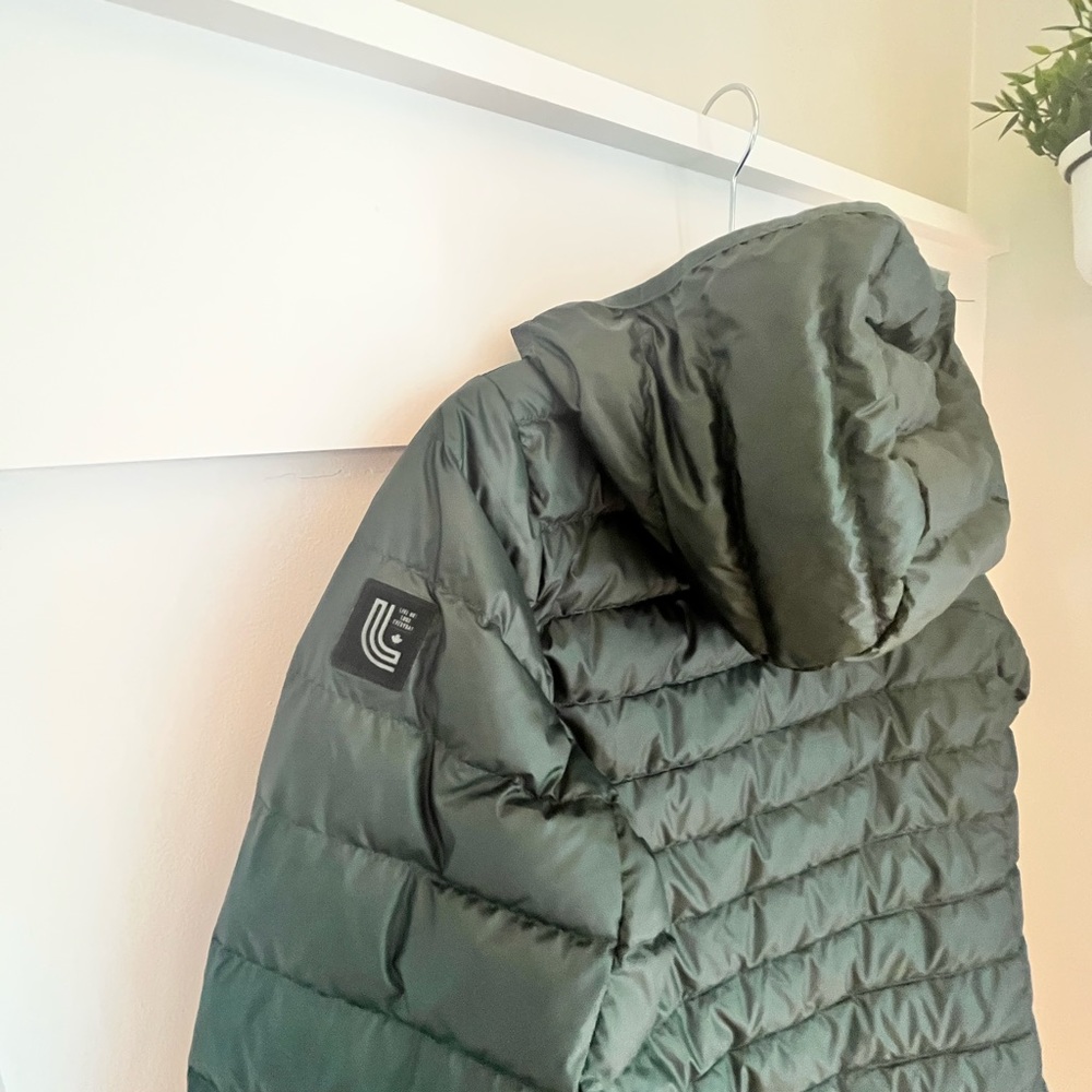 Lole packable down coat size M.